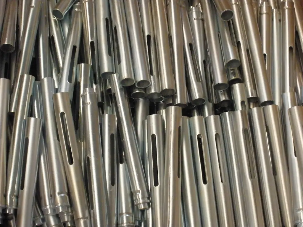 Gegalvaniseerde metalen buizen na oppervlaktebehandeling bij TOS